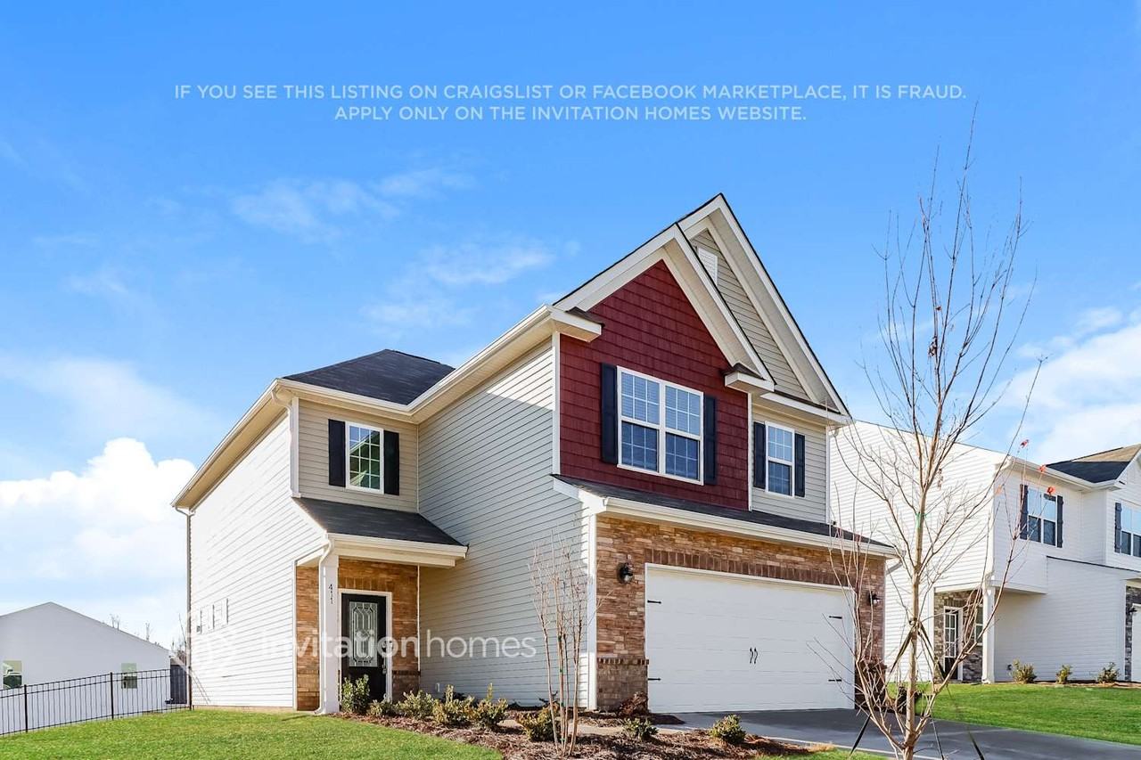 411 Kennerly Center Dr - Photo 2 of 18