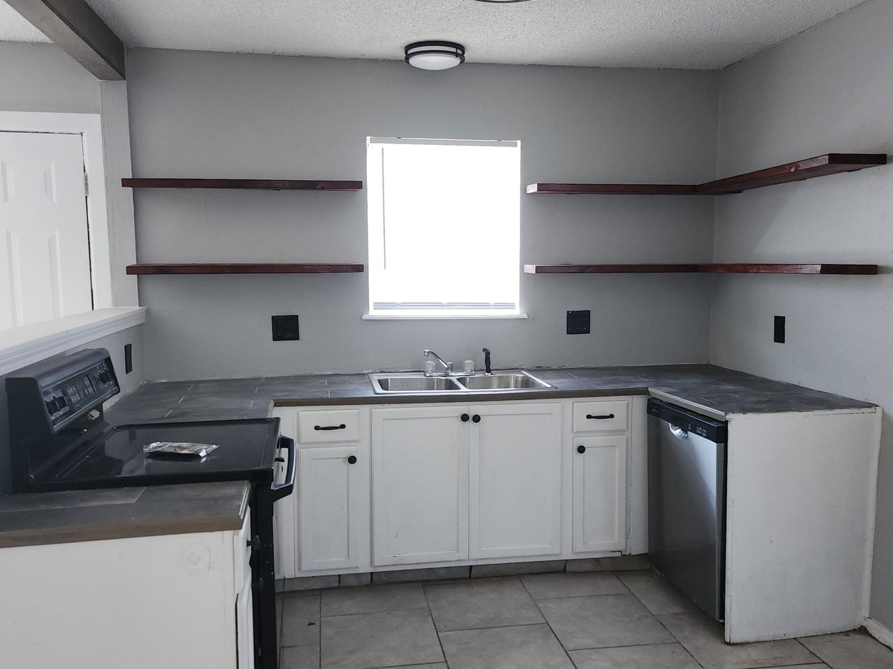 4113 Bonaparte Blvd #1 - Photo 4 of 26