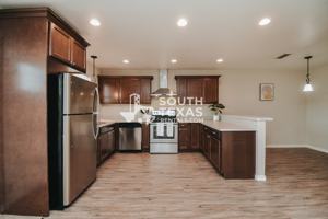 featured image of 807 Simpson RdApt D #D