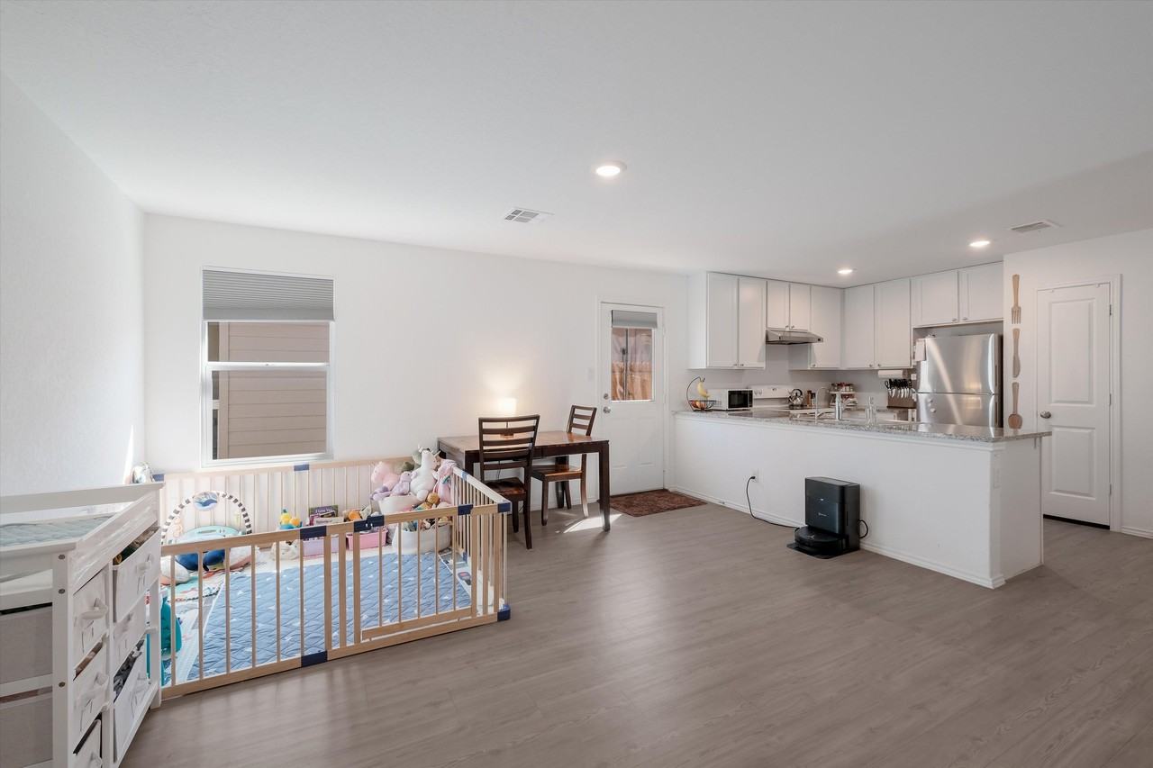 6422 Magee Run #1 - Photo 4 of 10