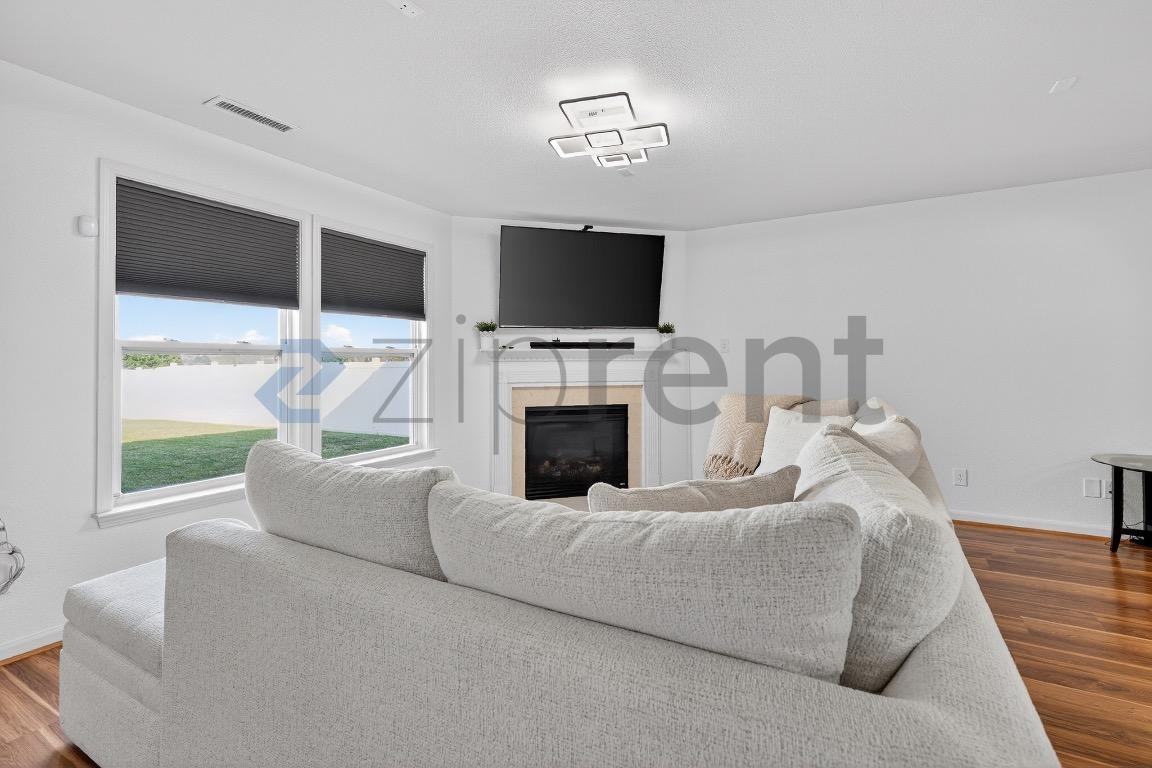 504 Zander Woods Ct - Photo 7 of 26