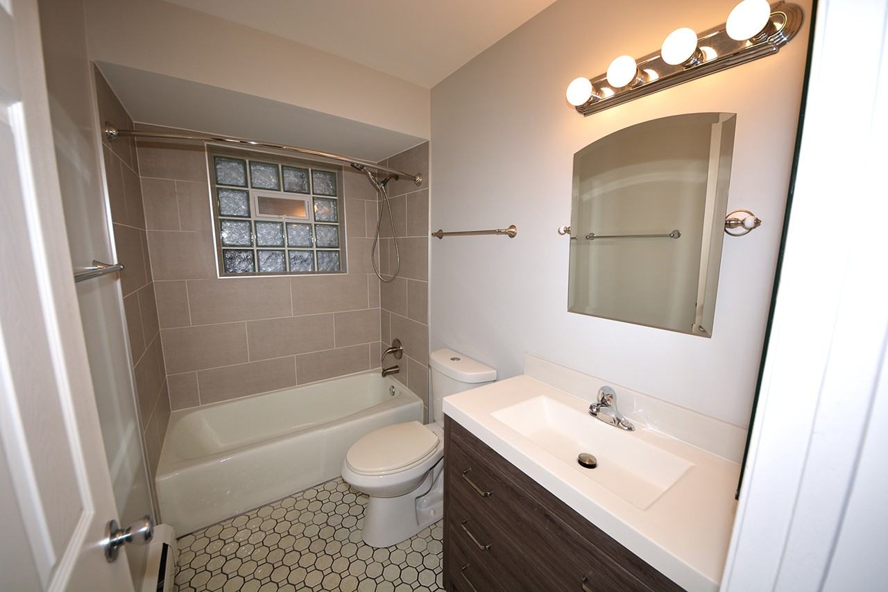 8624 Shagbark Court #1E - Photo 7 of 10