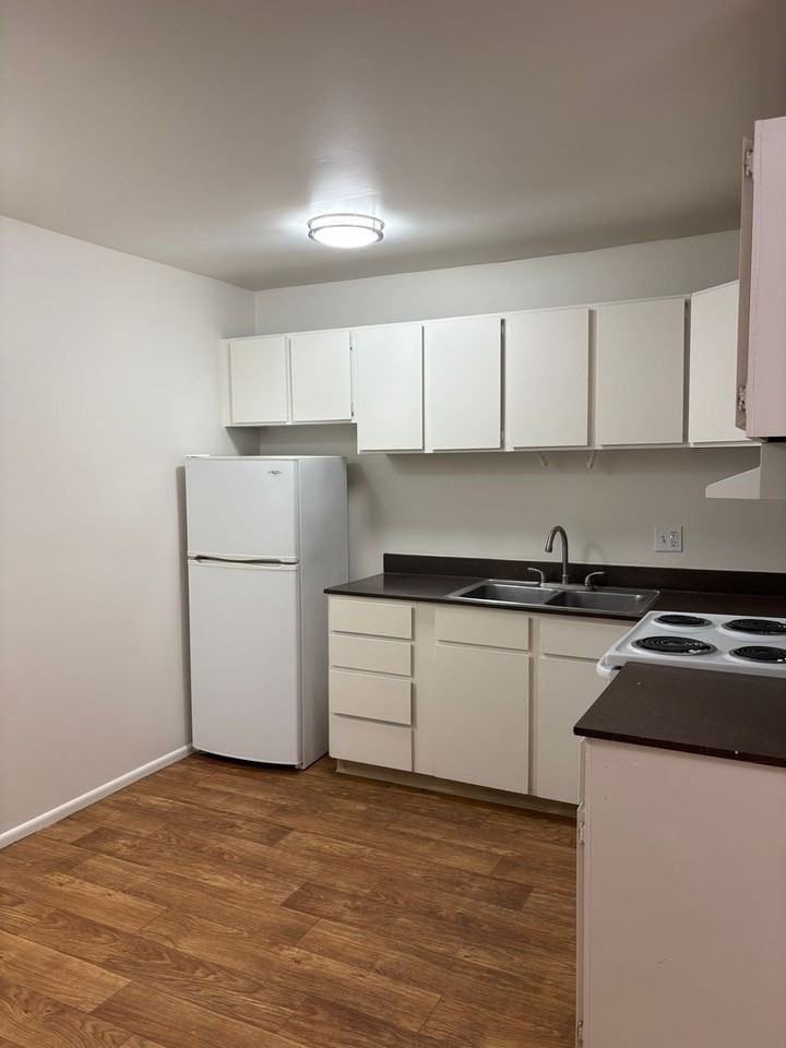 Victoria Canyon Apartments - Photo 3 of 50