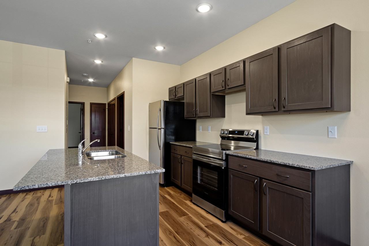 902 Menomonie St, Eau Claire, WI, USA - 12 #12 - Photo 3 of 12