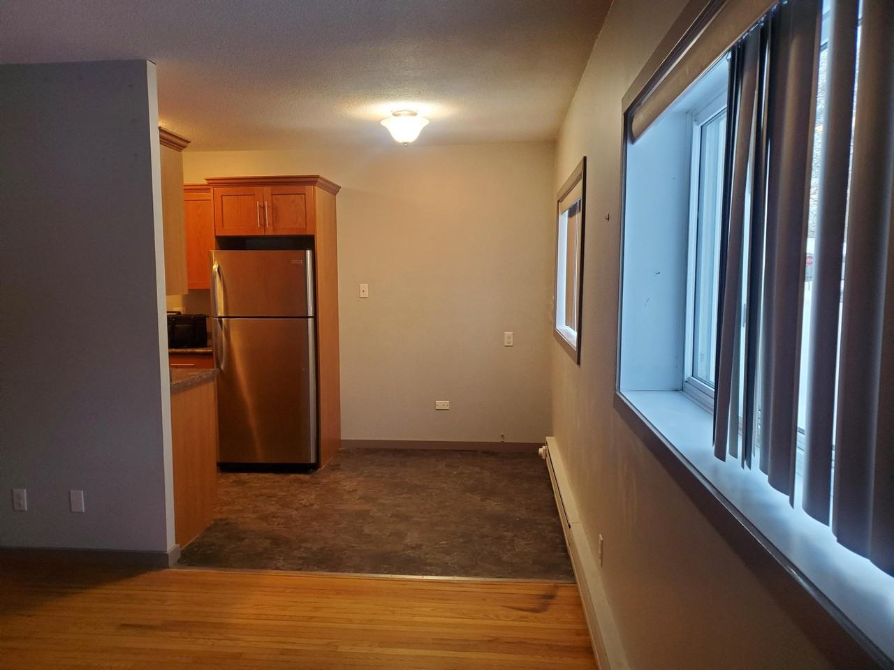 900 Norwich Avenue - Photo 3 of 11