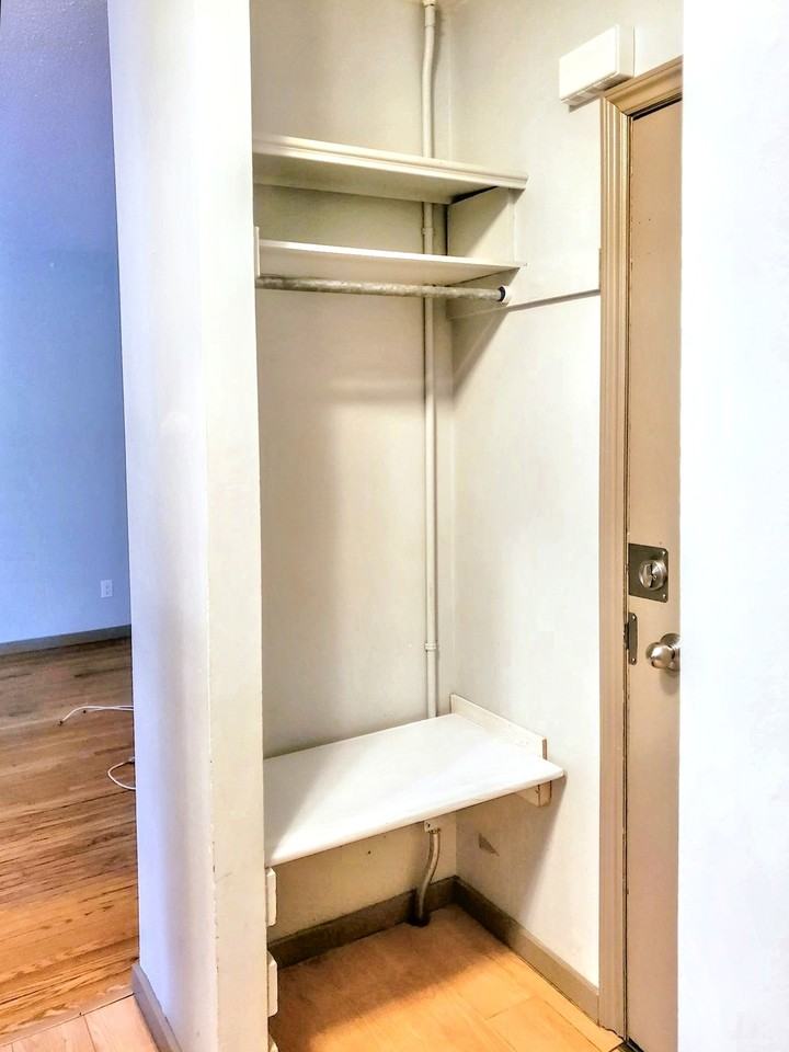 900 Norwich Avenue - Photo 6 of 11