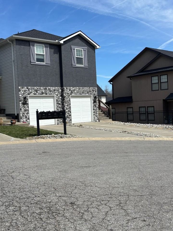 Jamestown Villas II, LLC - Photo 7 of 18