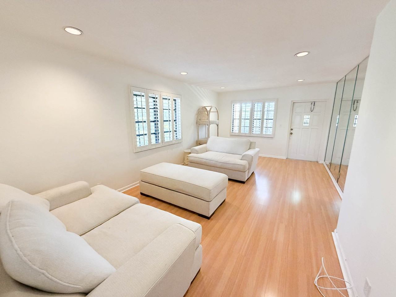 917 Northeast 16th Avenue #16 - Photo 6 of 21