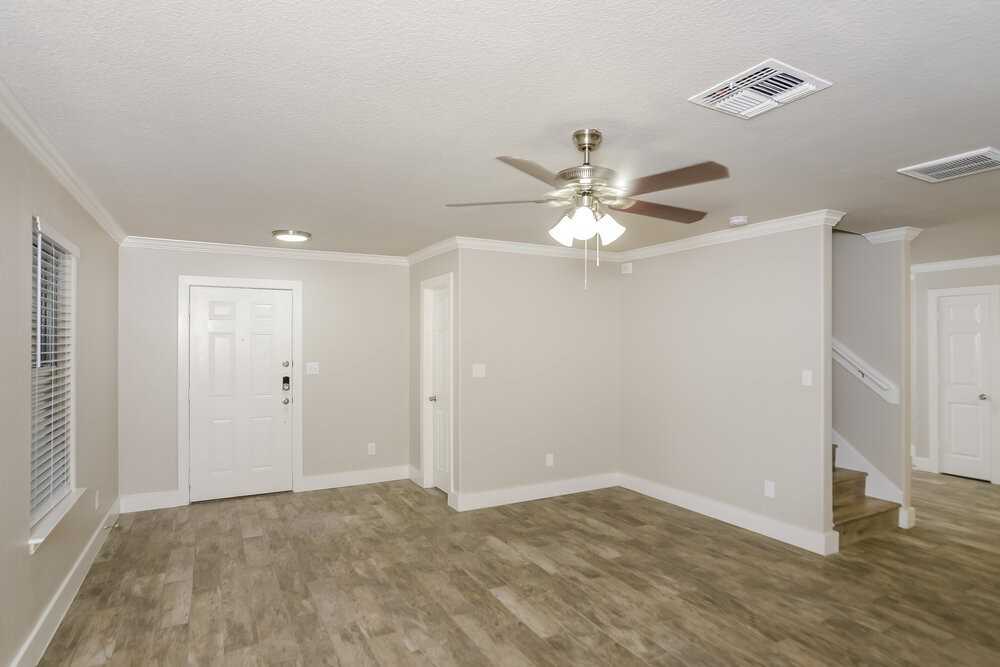5727 Sandy Cyn - Photo 6 of 20