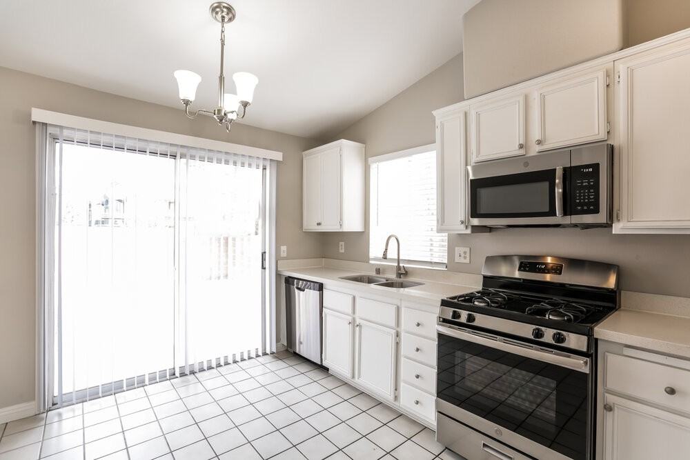 1916 Fossil Butte Way - Photo 6 of 16