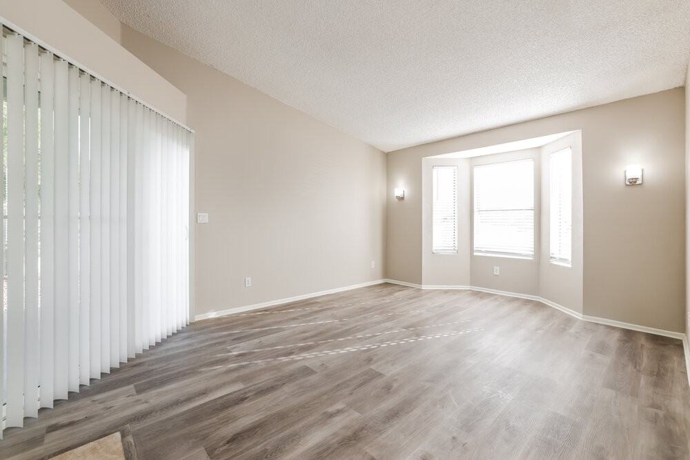 3474 W Avenida Obregon - Photo 4 of 17