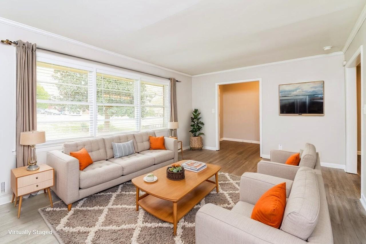 2937 Thompson Cir - Photo 6 of 23