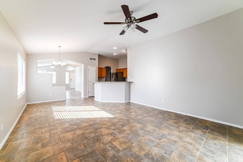 3510 W Thurman Dr - Photo 4 of 19