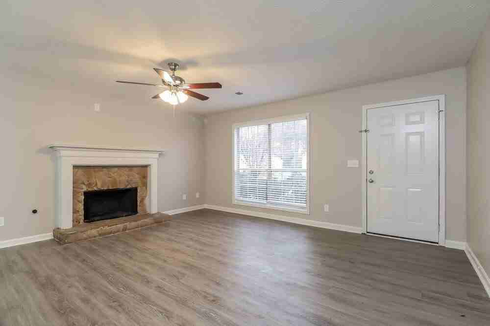 1116 Whisper Wind Dr - Photo 5 of 16