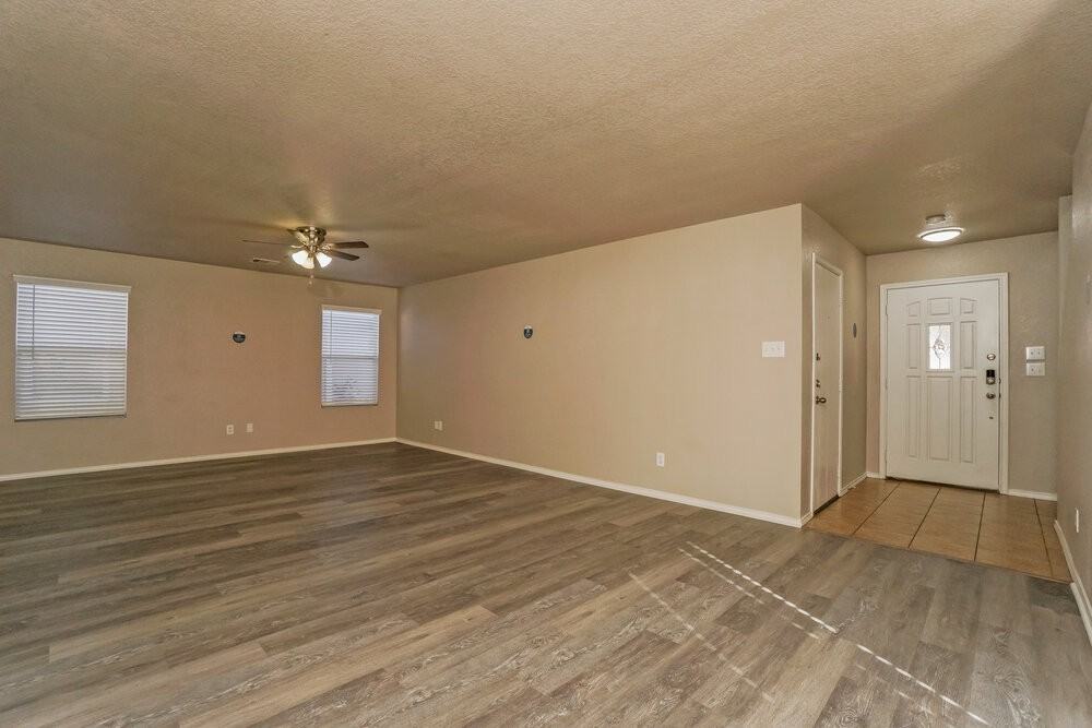 9331 Maple Silver - Photo 6 of 17