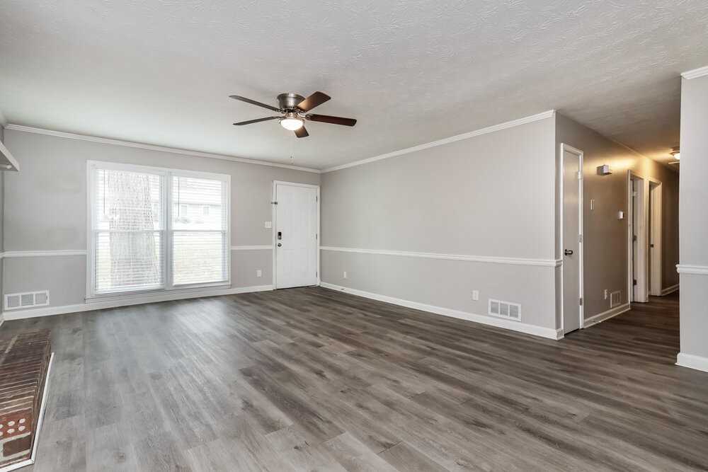 661 Greenview Ave Se - Photo 5 of 16