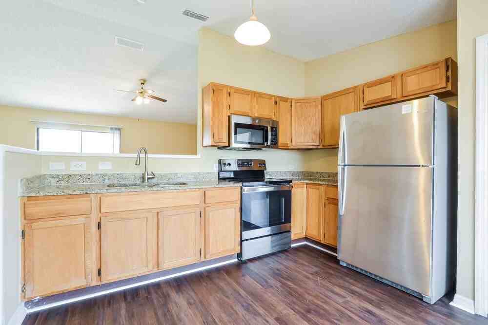 3100 Croton Ave - Photo 5 of 16