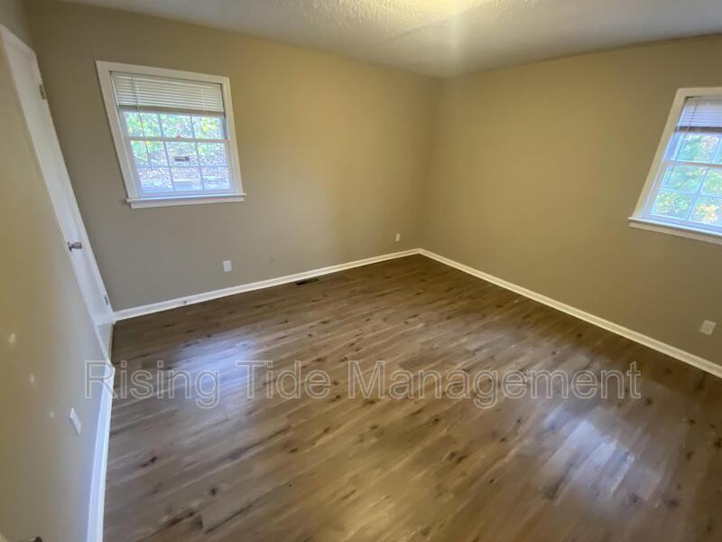 405 Lance Ln - Photo 5 of 13