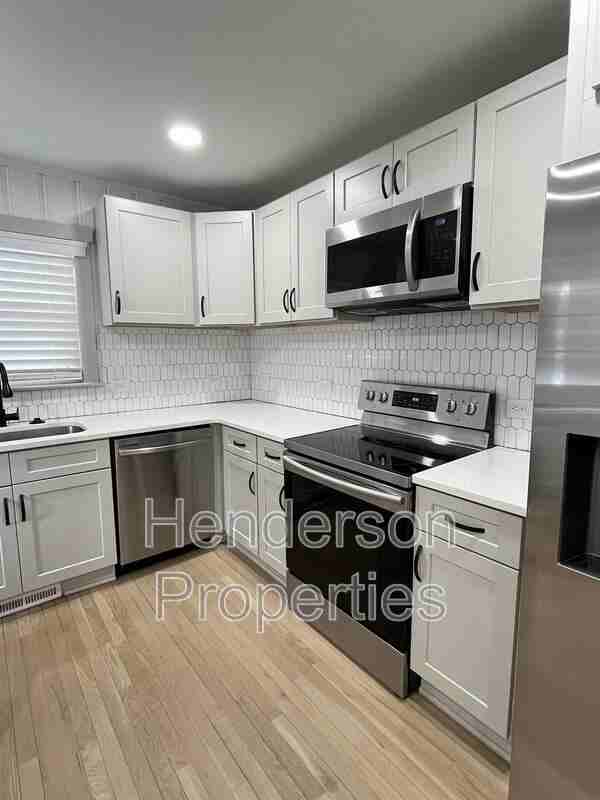 4009 Crestridge Dr - Photo 2 of 8