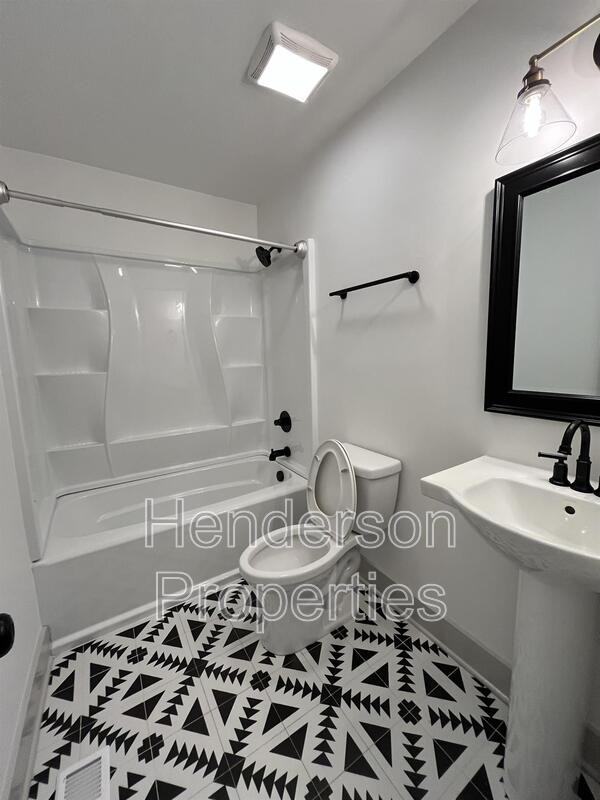 4009 Crestridge Dr - Photo 4 of 8