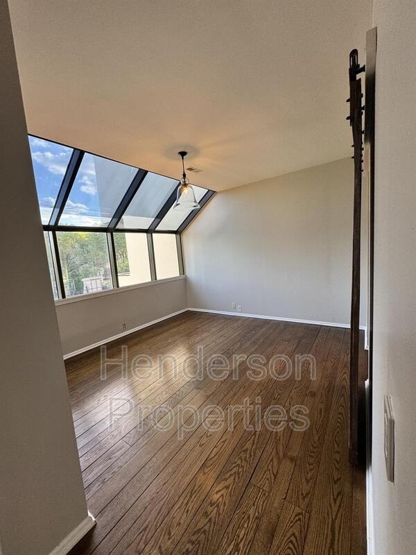 501 Fenton Pl #K - Photo 3 of 16