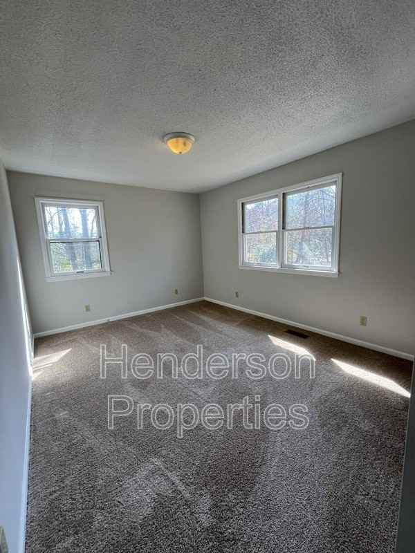 3236 Beaman Ave - Photo 5 of 10