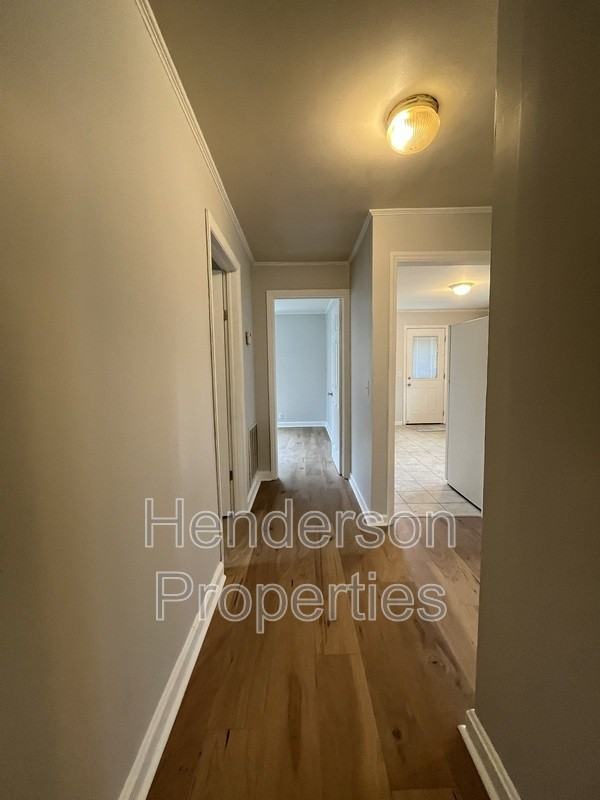 1506 Seigle Ave - Photo 6 of 12