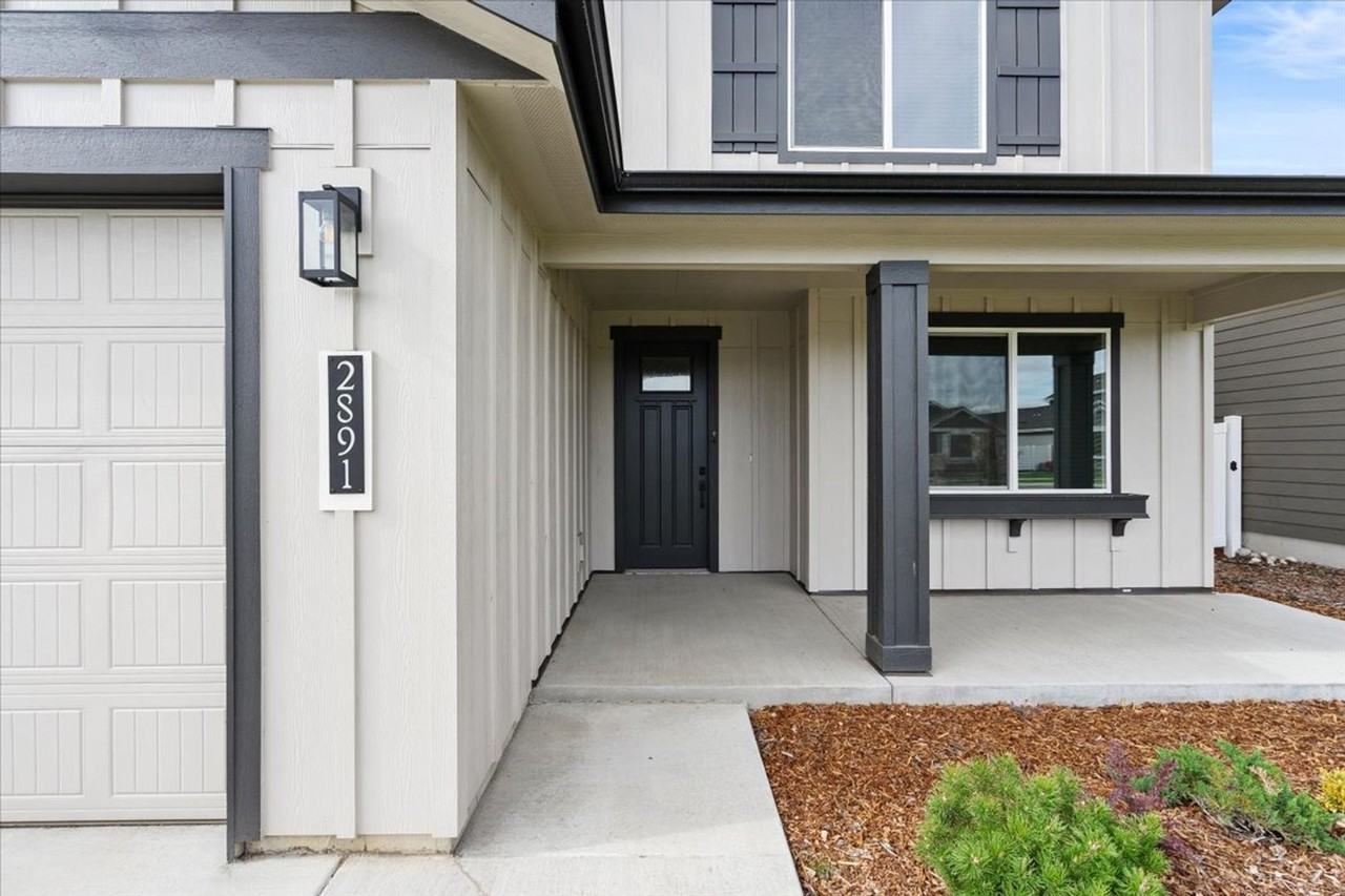 2891 N Corvus St - Photo 4 of 32