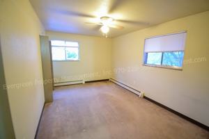 featured image of 927 James Ct