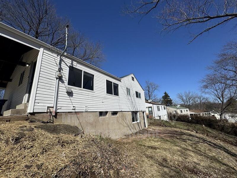 5122 Ville Maria Ln - Photo 6 of 42