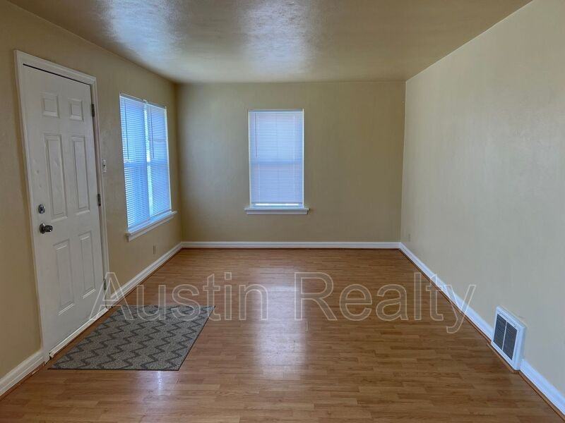 2820 Ashby Rd - Photo 5 of 12