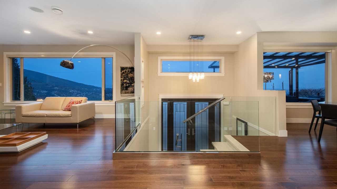 494 Craigmohr Drive - Photo 7 of 30