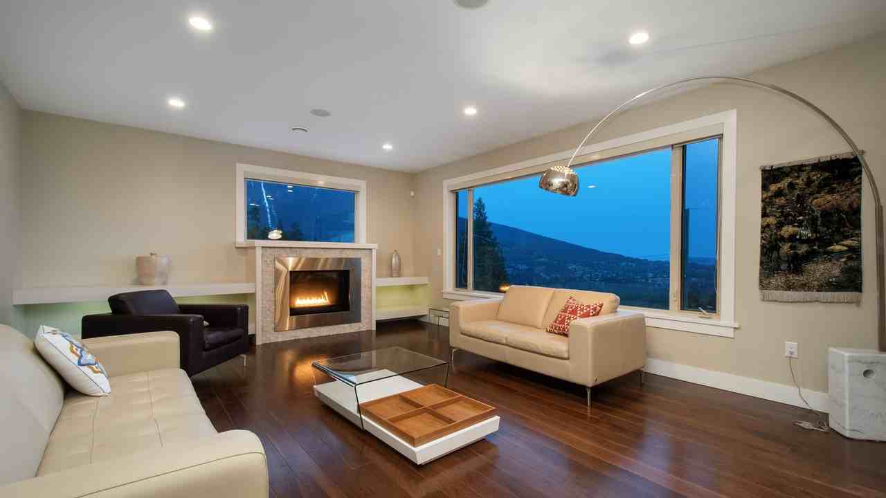 494 Craigmohr Drive - Photo 2 of 30