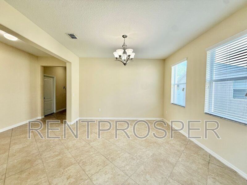 1161 Seburn Rd - Photo 4 of 37