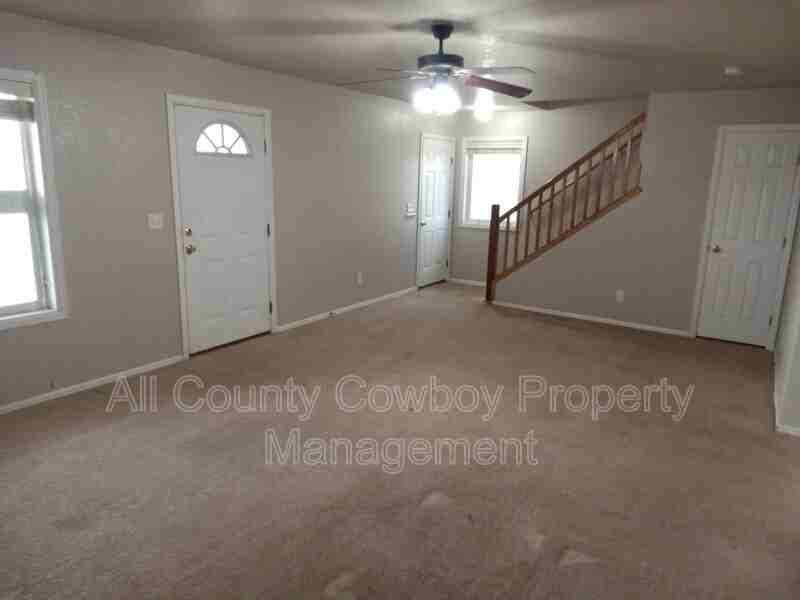 923 Person St - Photo 2 of 12