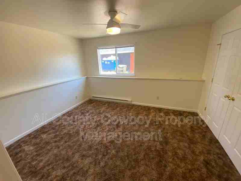 1665 N 5th St #102 - Photo 5 of 6