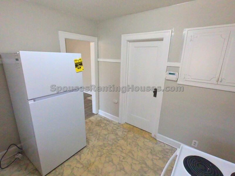 1304 N Linwood Ave - Photo 7 of 10