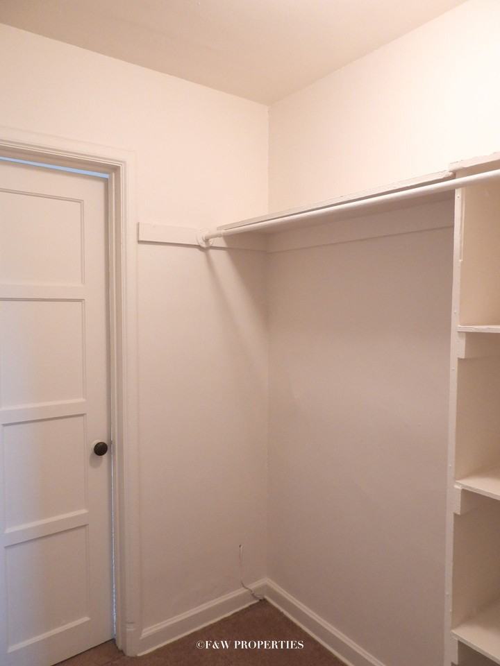 775 E. Broad St - Photo 7 of 50