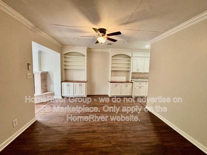 819 Asterwood Dr #B - Photo 5 of 18