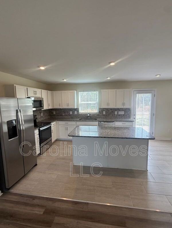 328 Timberwild Dr - Photo 3 of 14