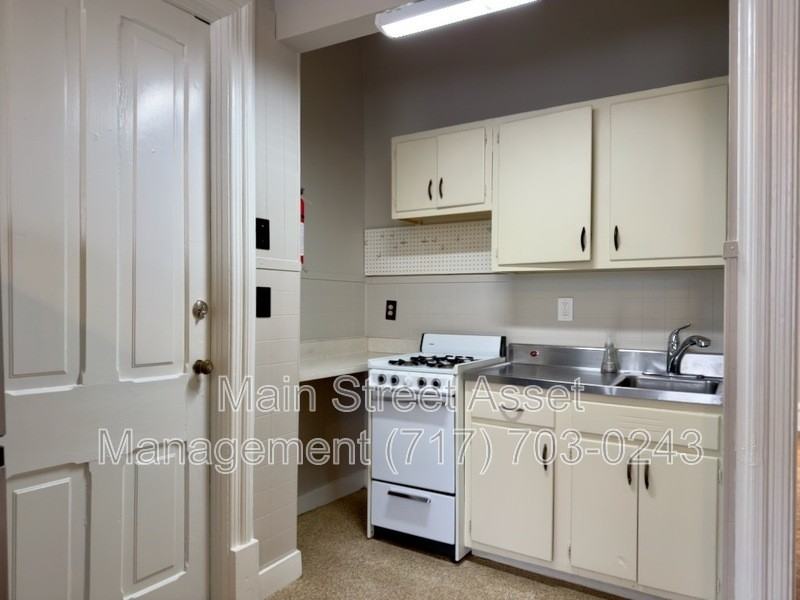 2011 N 3rd St #5 - Photo 5 of 20