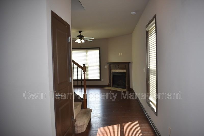 3676 Archgate Ct - Photo 4 of 29