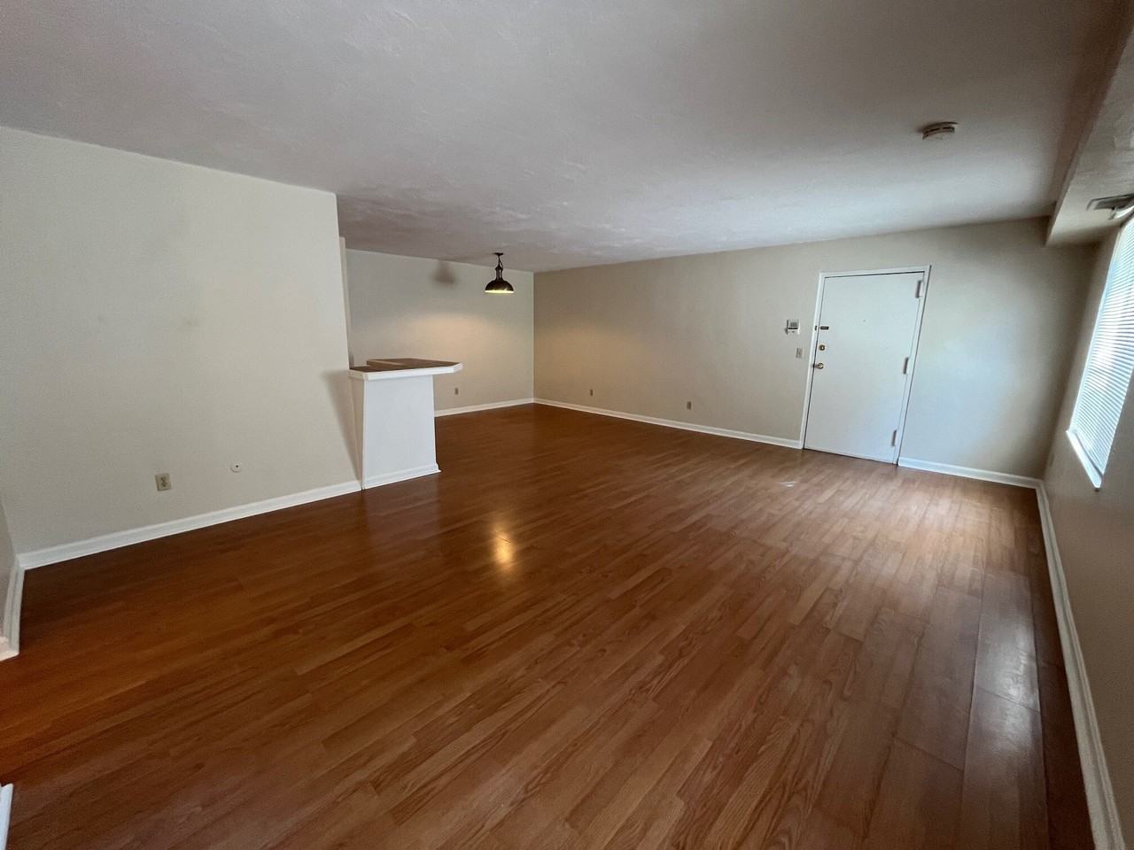 Fifth 6780 - Photo 5 of 14