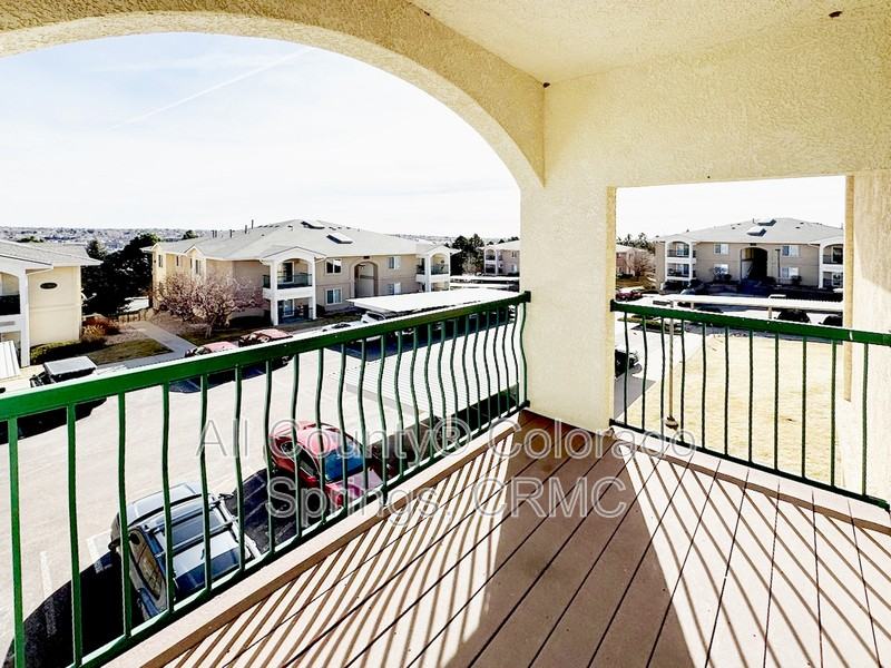 3081 Mandalay Grv #9 - Photo 2 of 28