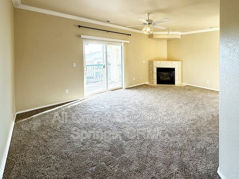 3081 Mandalay Grv #9 - Photo 5 of 28