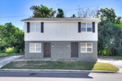 Windsor Heights Townhomes - Photo 2 of 19