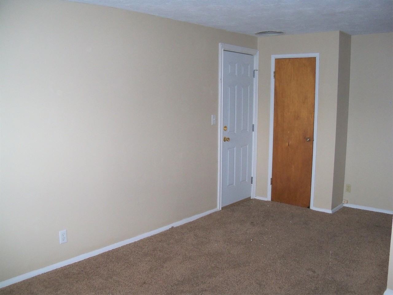 2221 2nd Ave North - Photo 3 of 7