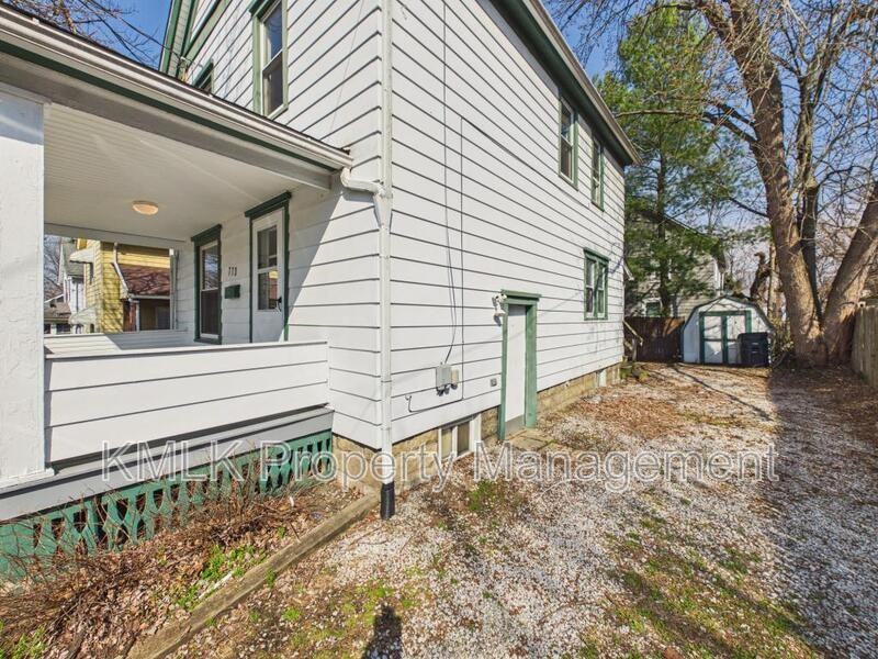 773 Montana Ave - Photo 2 of 36