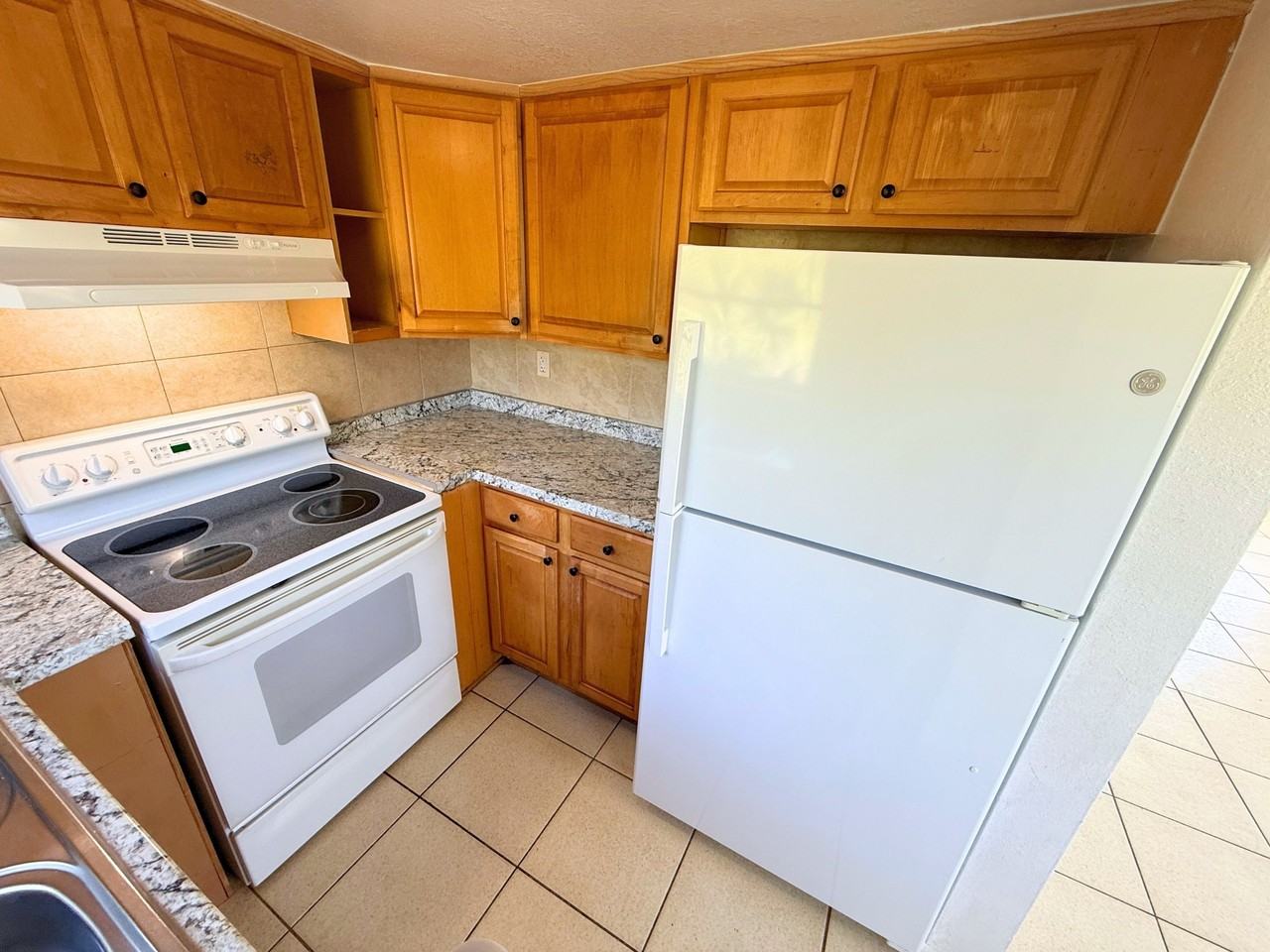 432 Northwest 42nd Street - Photo 4 of 20