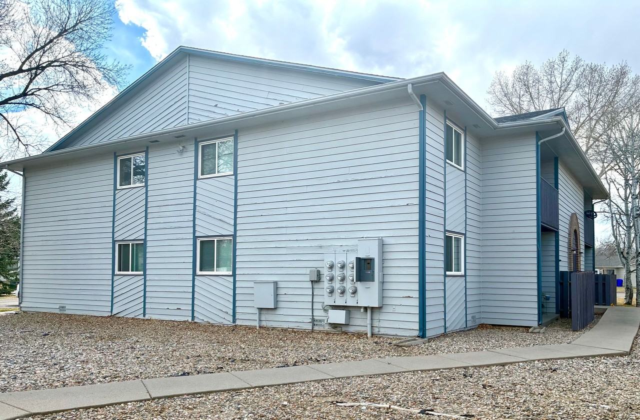332 Terri Drive - Photo 4 of 5